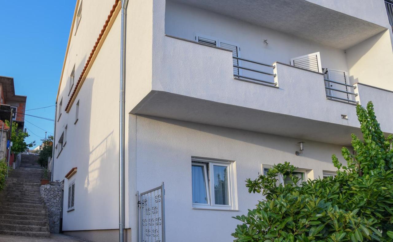 Bugenvilija Apartment 시베니크 외부 사진